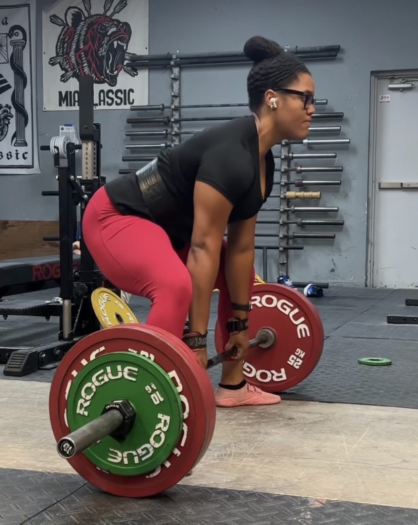 A woman weightlifting